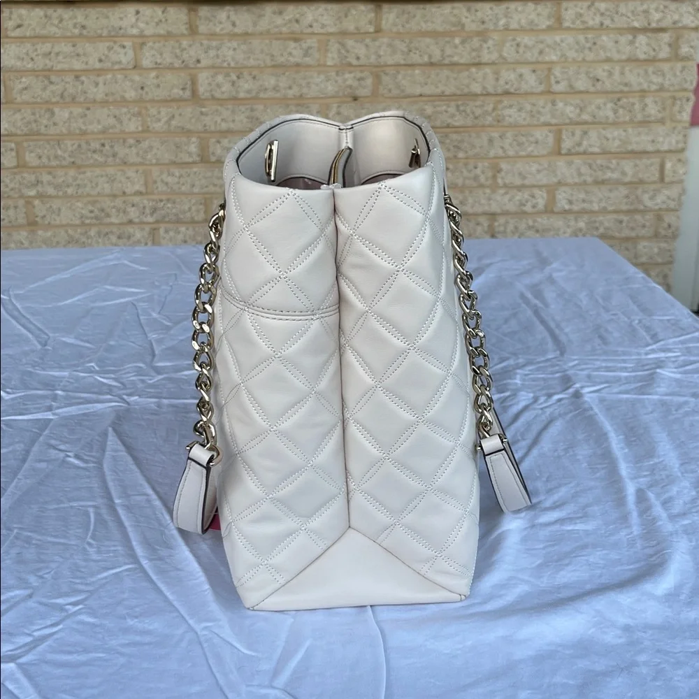 ♠️ Kate Spade Cream Quilted Tote and Wallet Set ♠️ - Picture 5 of 13